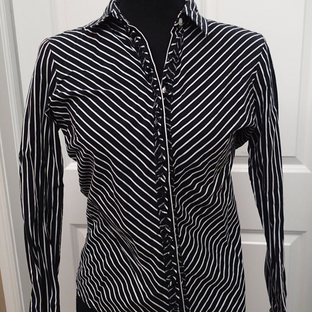 Tommy Hilfiger Women's Size 4 Button Down Shirt